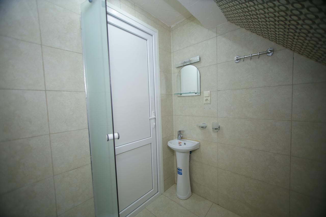 Four Rooms Tbilisi Exterior foto